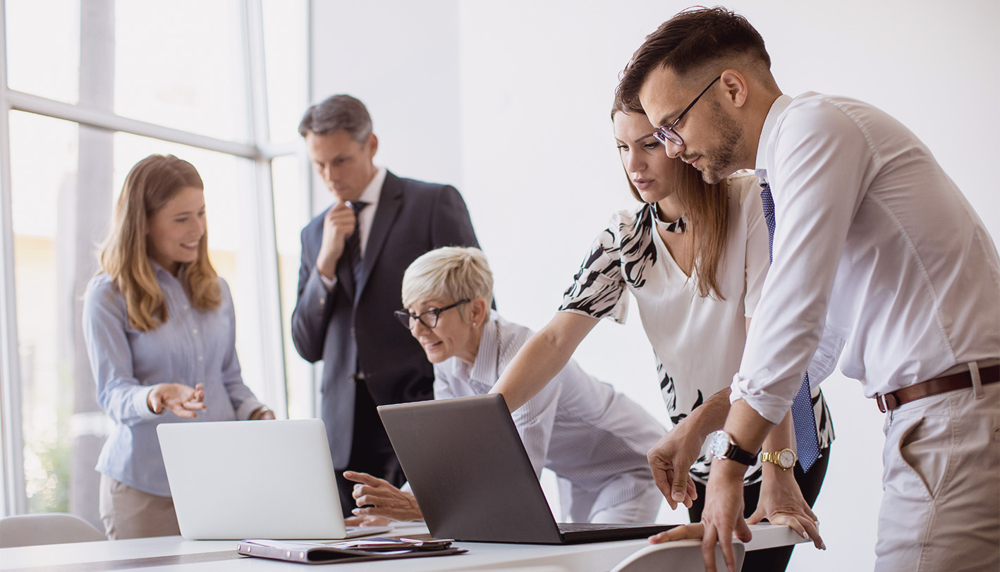 Zusammenarbeit im Büro Büro Zusammenarbeit