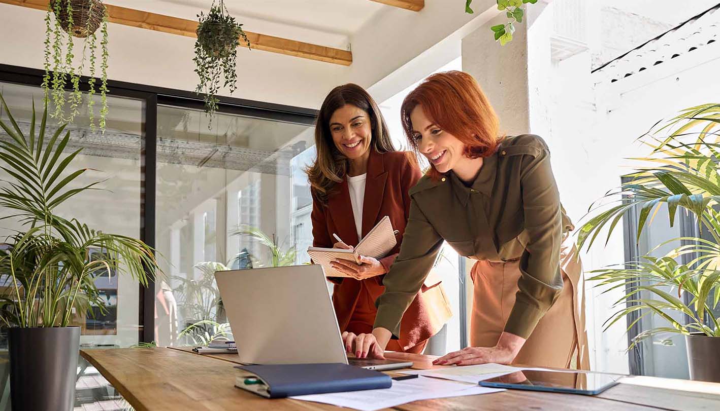 Unternehmerinnen im Büro