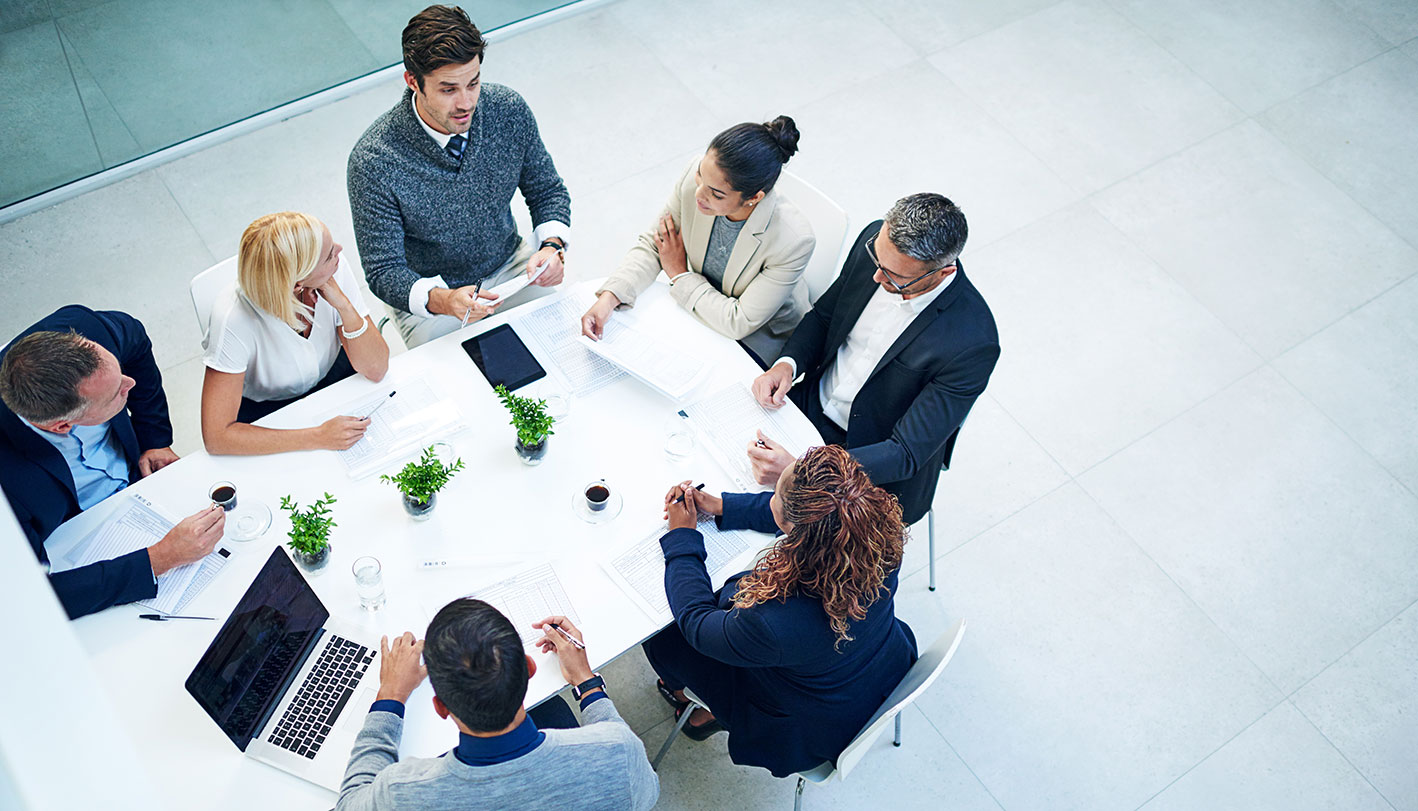 Persone di diverse generazioni