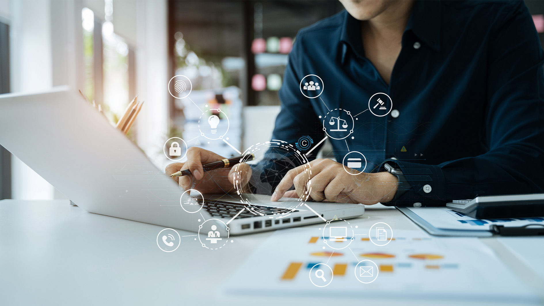 Schreibtisch und Daten