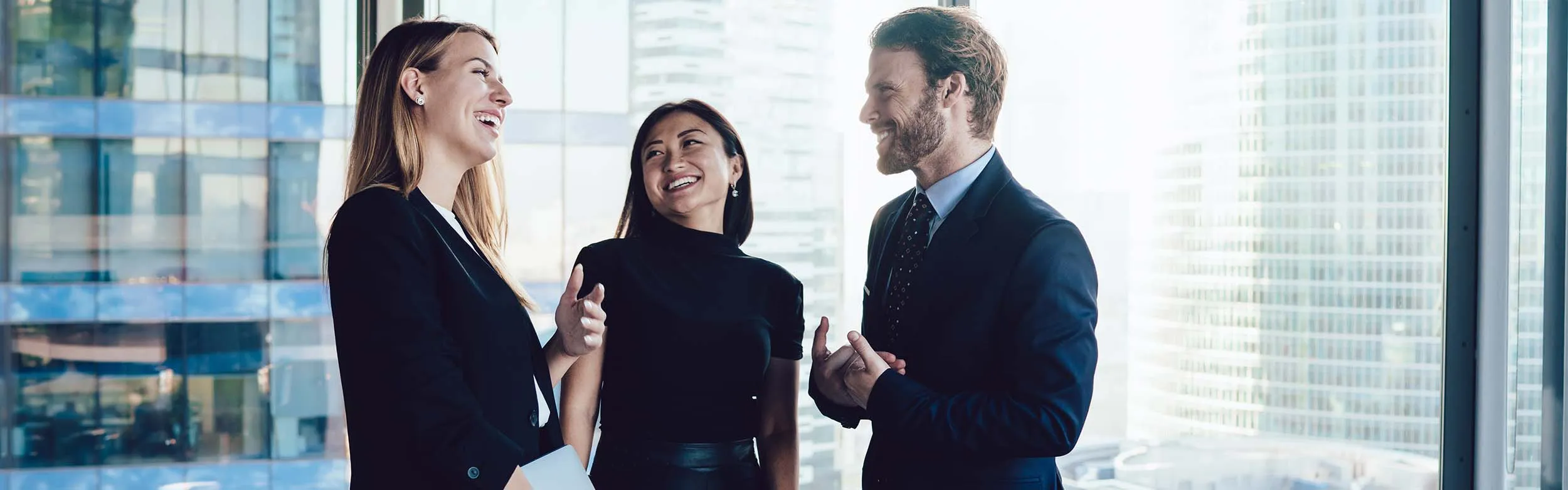 Gruppo di persone che parlano