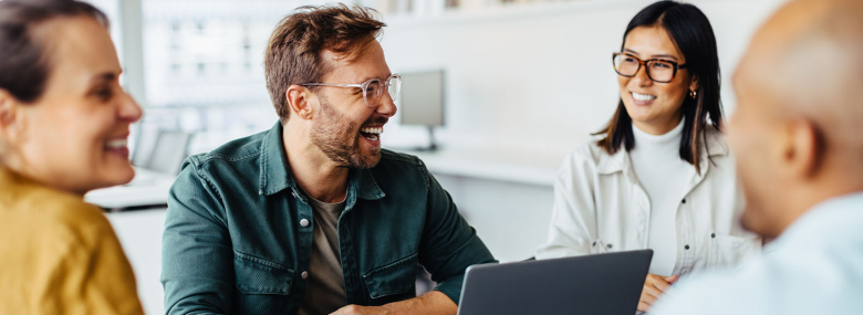 Team mit Freude an der Arbeit